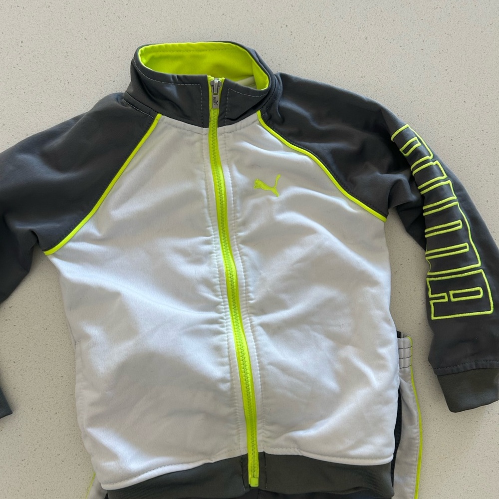 Puma kids tracksuit. Gray, white and neon yellow. 4T - Picture 3 of 7